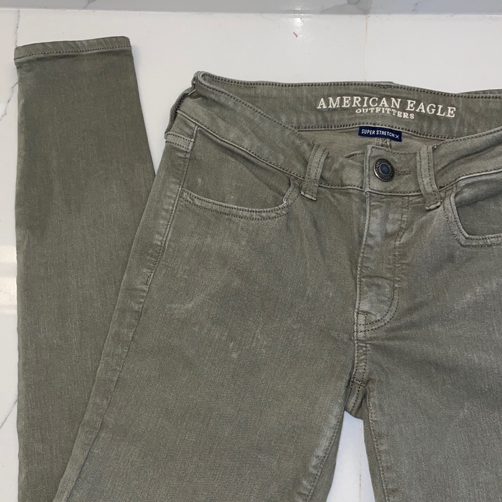 Army green american eagle skinny jeans jeggings